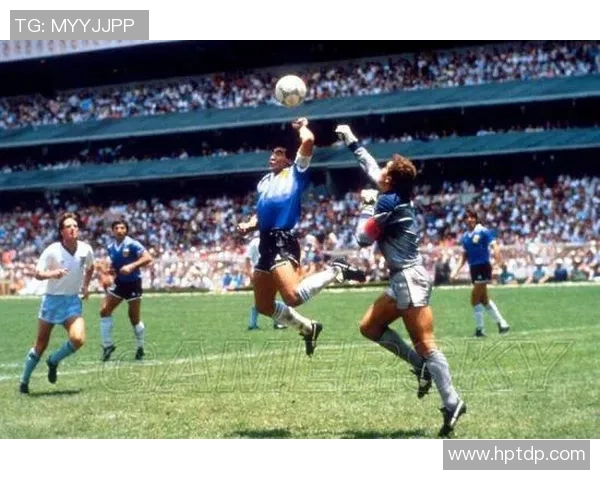 10号足球明星的传奇之路与辉煌成就解析 10号足球明星的传奇之路与辉煌成就解析