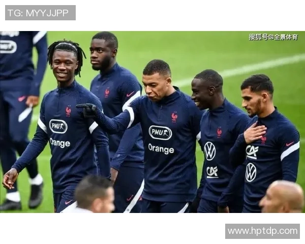 足球明星的辉煌岁月与经典瞬间全景回顾图集 足球明星的辉煌岁月与经典瞬间全景回顾图集