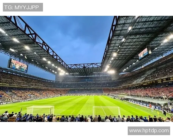 意大利足球界的矮个子传奇如何在绿茵场上书写辉煌人生