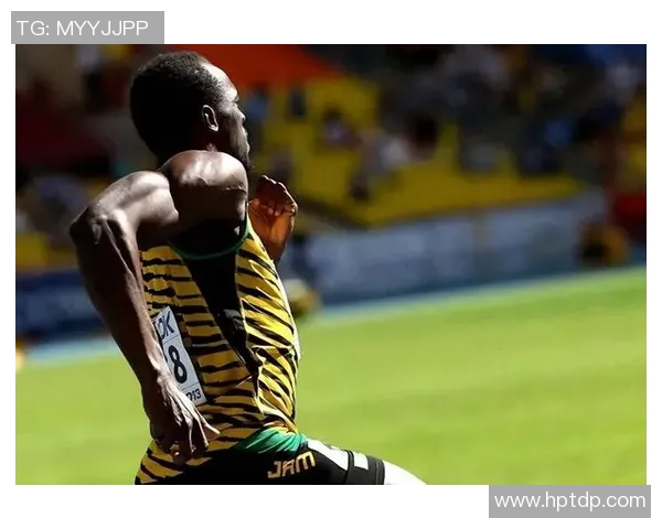 足球明星的人鱼线背后的训练秘密与饮食秘诀揭秘