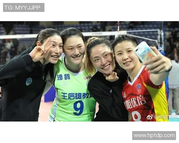 重庆排球队团队协作引发热议球迷对战术配合和默契度的不同看法 重庆排球队团队协作引发热议球迷对战术配合和默契度的不同看法